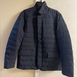 Massimo Dutti men’s black down filled lightweight jacket. Large